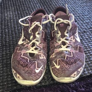 Nike Free Tennis Shoes